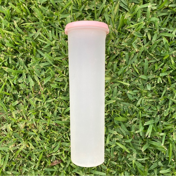 Tupperware Pasta Keeper - Picture 6 of 6